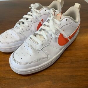 Nike Court Borough Low 2